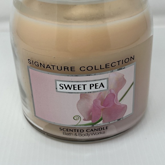 Bath & Body Works Sweet Pea Candle Signature Collection Single Wick 14.5oz Unlit - Picture 3 of 10
